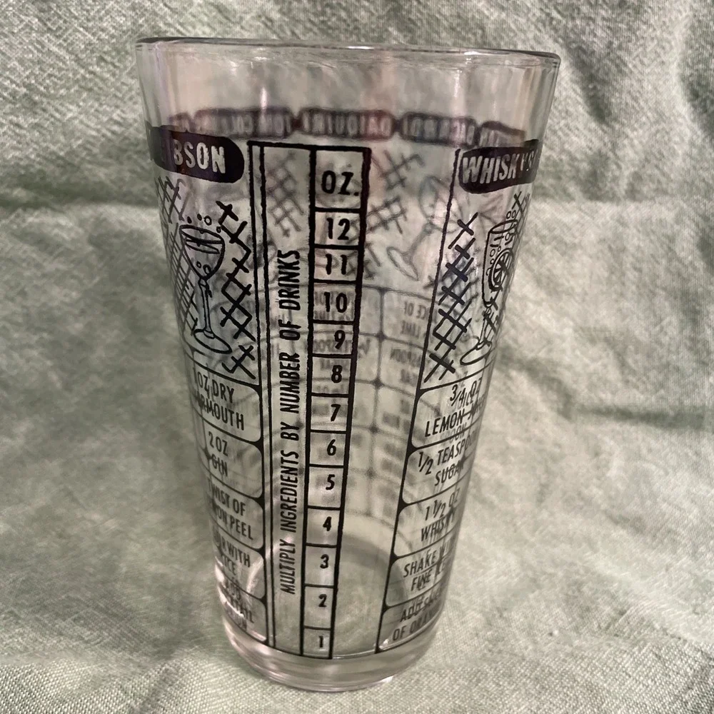 Vintage Federal Glass Bartender Bar Cocktail With 7 Mixed Drink Recipes 1950's